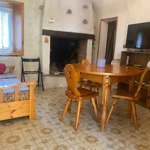  Appartamento “casa Rosi” In Zona Medievale