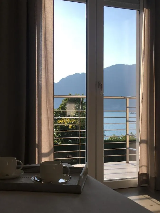 Alojamento de Acomodação e Pequeno-almoço Tramonti E Lago Pisogne Itália